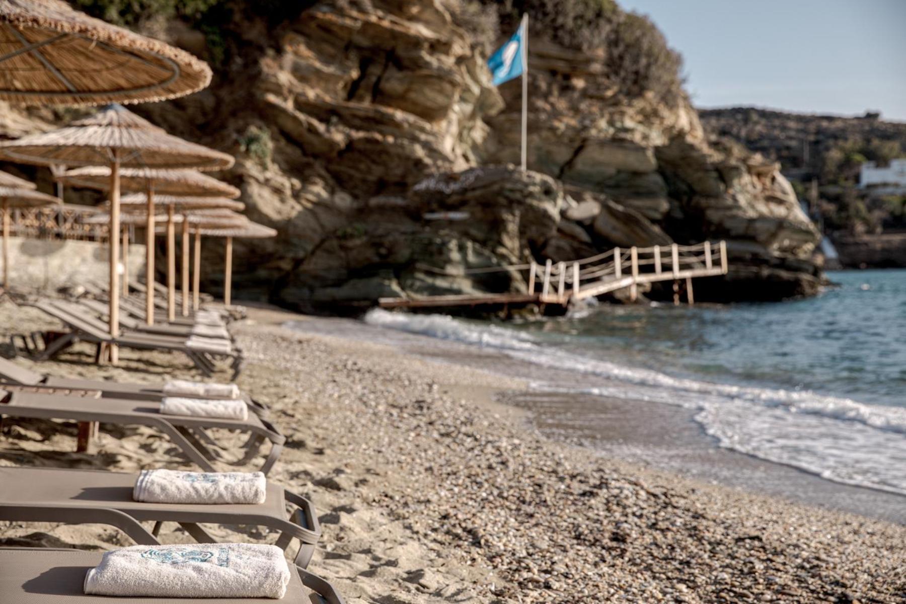 Aneroussa Beach Hotel バトシ エクステリア 写真