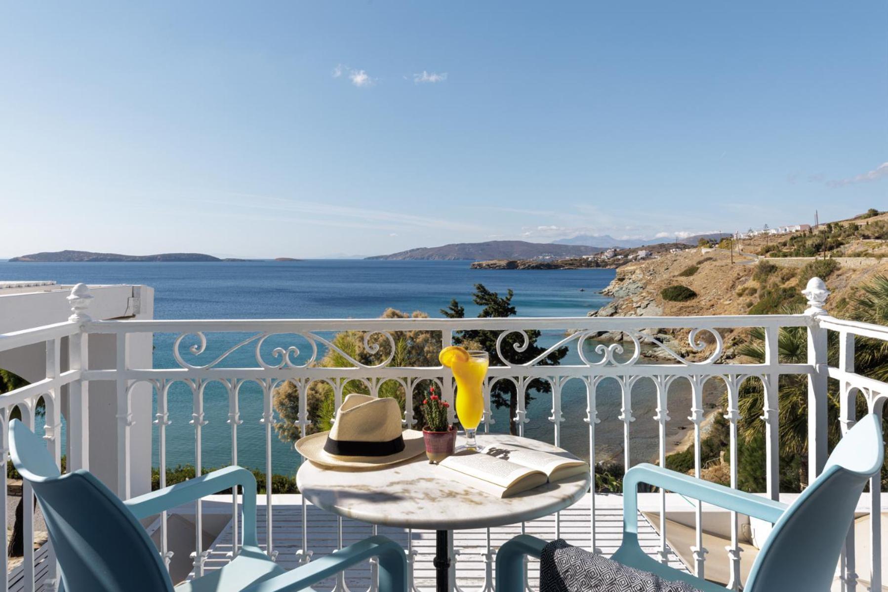 Aneroussa Beach Hotel バトシ エクステリア 写真