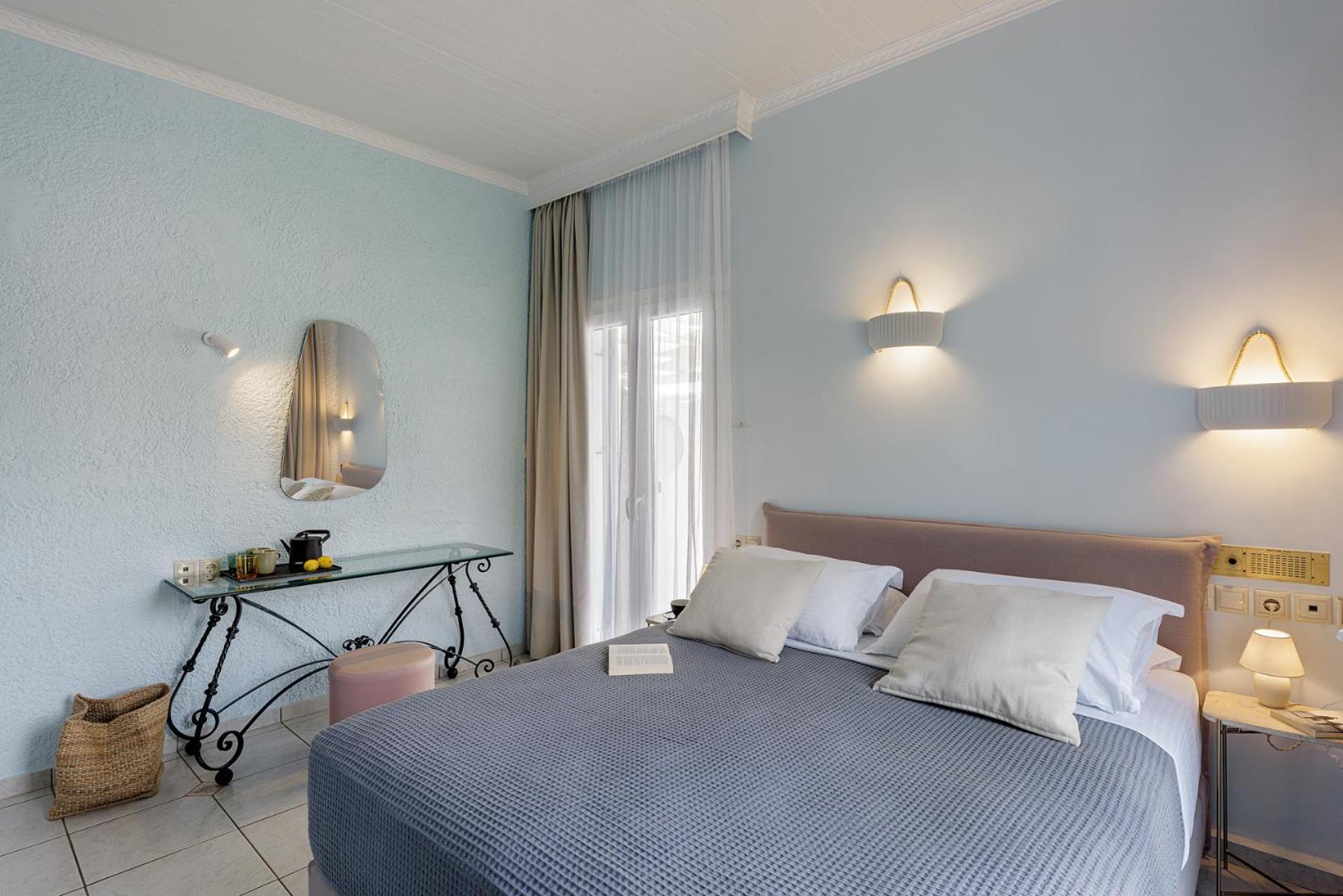Aneroussa Beach Hotel バトシ エクステリア 写真