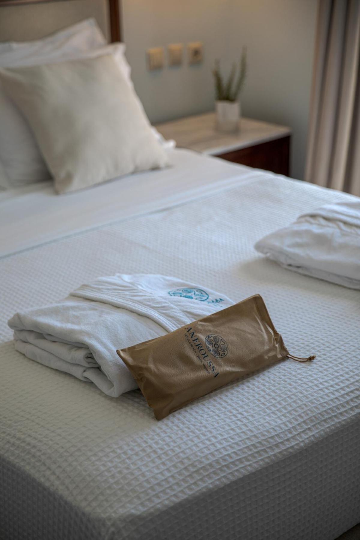 Aneroussa Beach Hotel バトシ エクステリア 写真